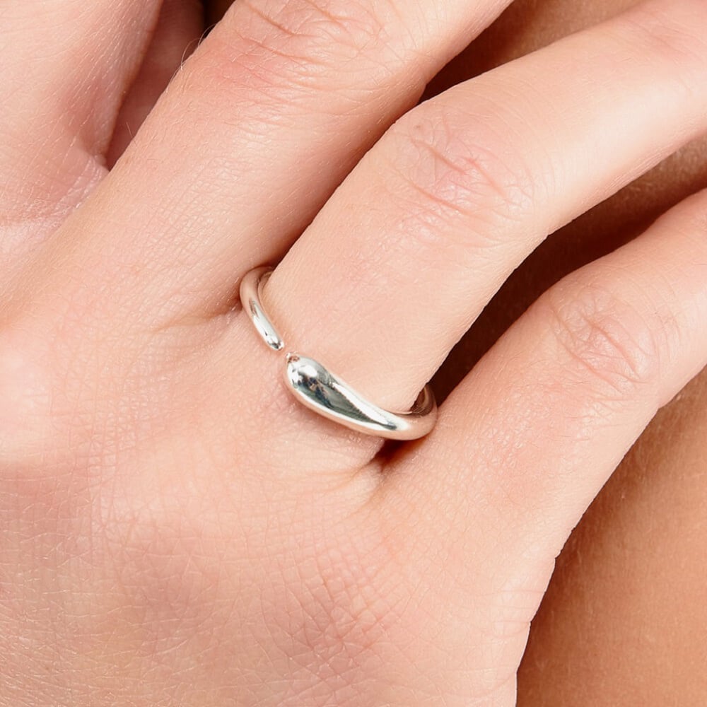 Lucy Quartermaine Silver Half Splash Fashion Ring DR8L