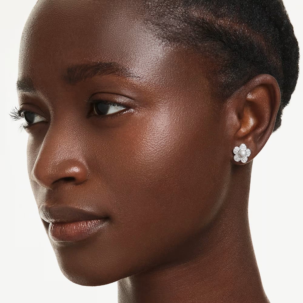 Swarovski Ariana Grande x Swarovski Pearl Flower Stud Earrings 5756098