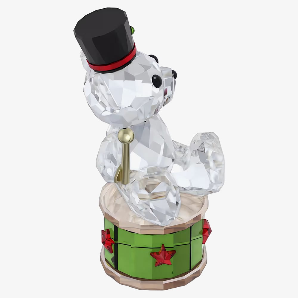 Swarovski Kris Bear Holiday Annual Edition 2025 Figurine 5701510