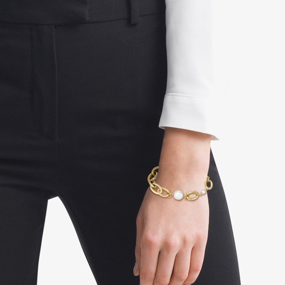 BOSS Leah Gold Tone Freshwater Pearl Chain Bracelet 1580507