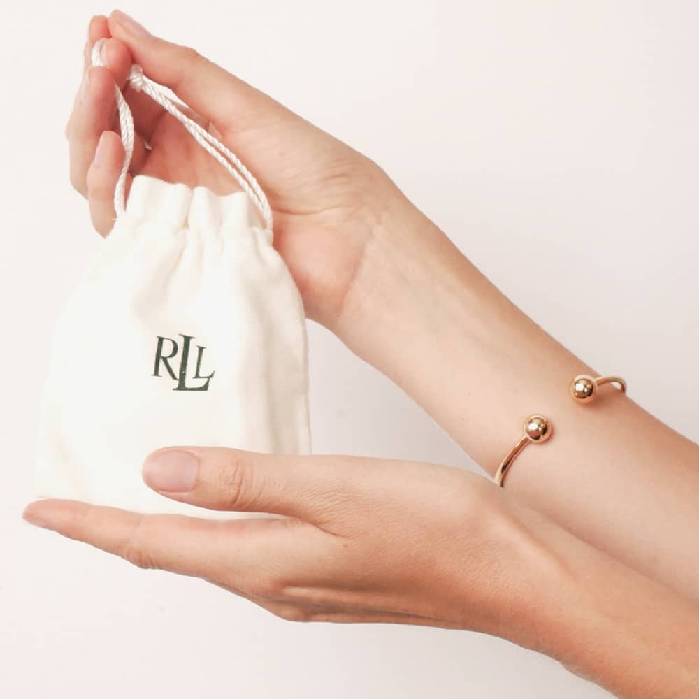 Lauren Ralph Lauren Silver 15 Inch Round Logo Pendant Necklace 14N00444
