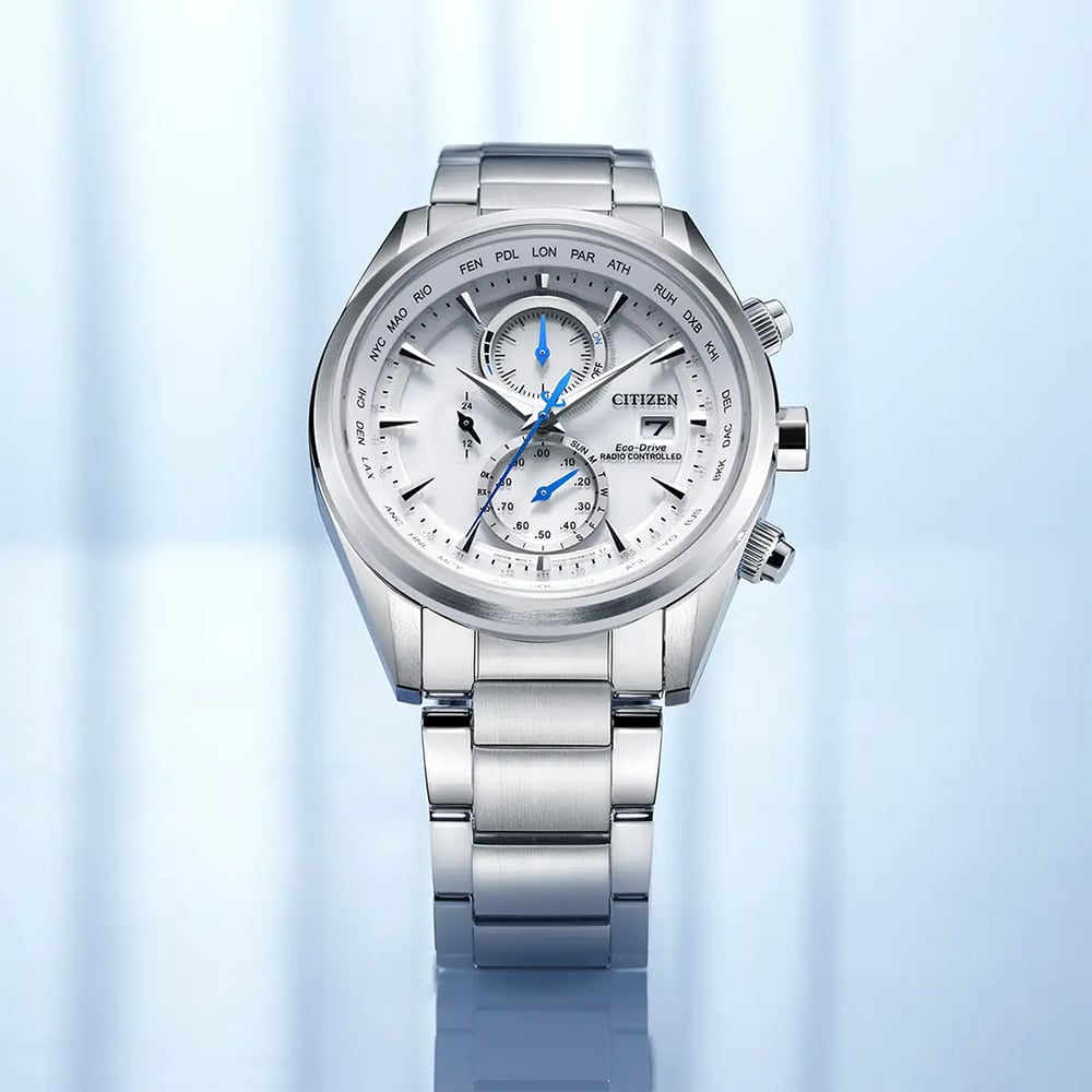 Citizen Mens World Chronograph A.T Atomic Timekeeping Silver Bracelet Watch AT8260-85A