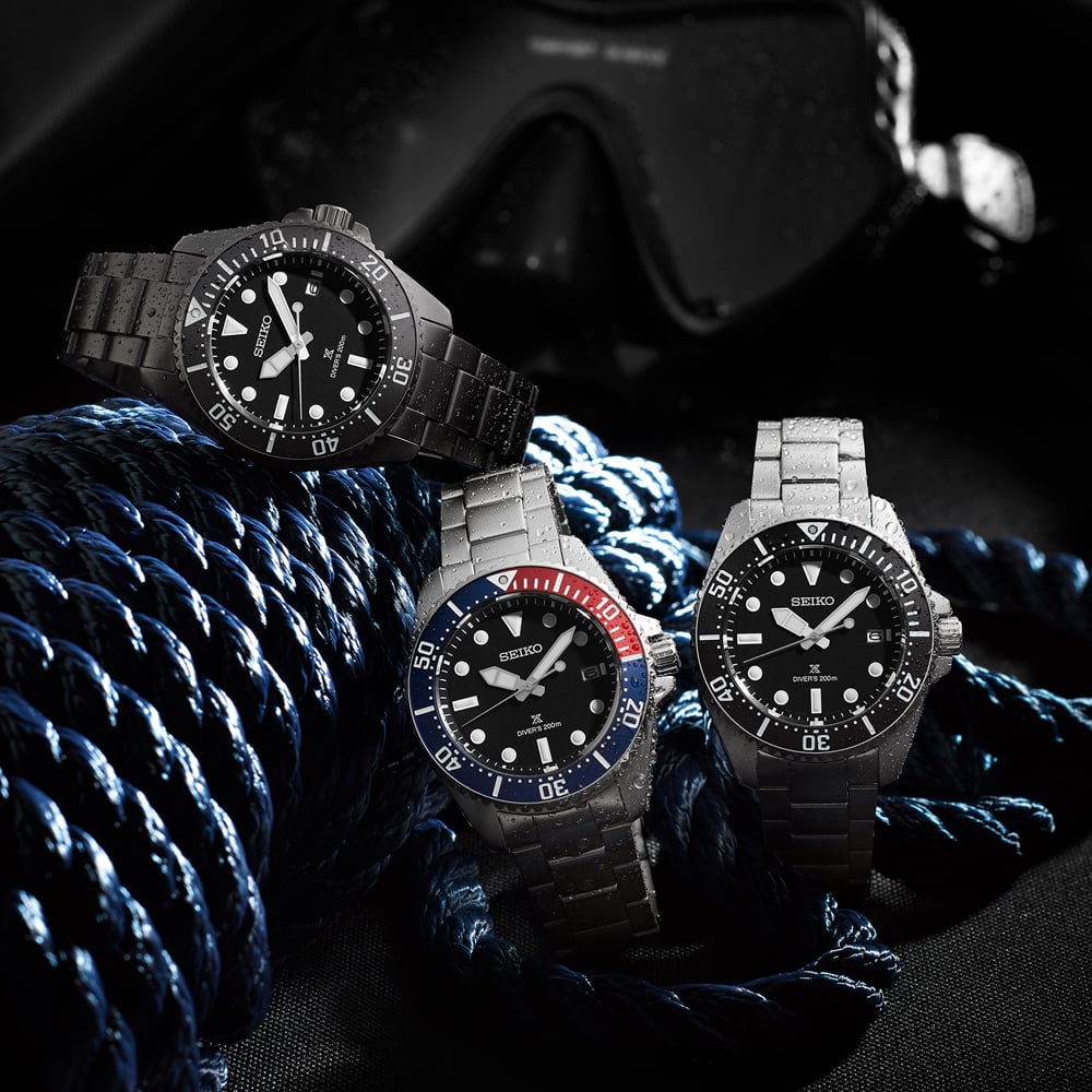 Seiko Mens Prospex Solar Divers Red & Blue Watch SNE595P1