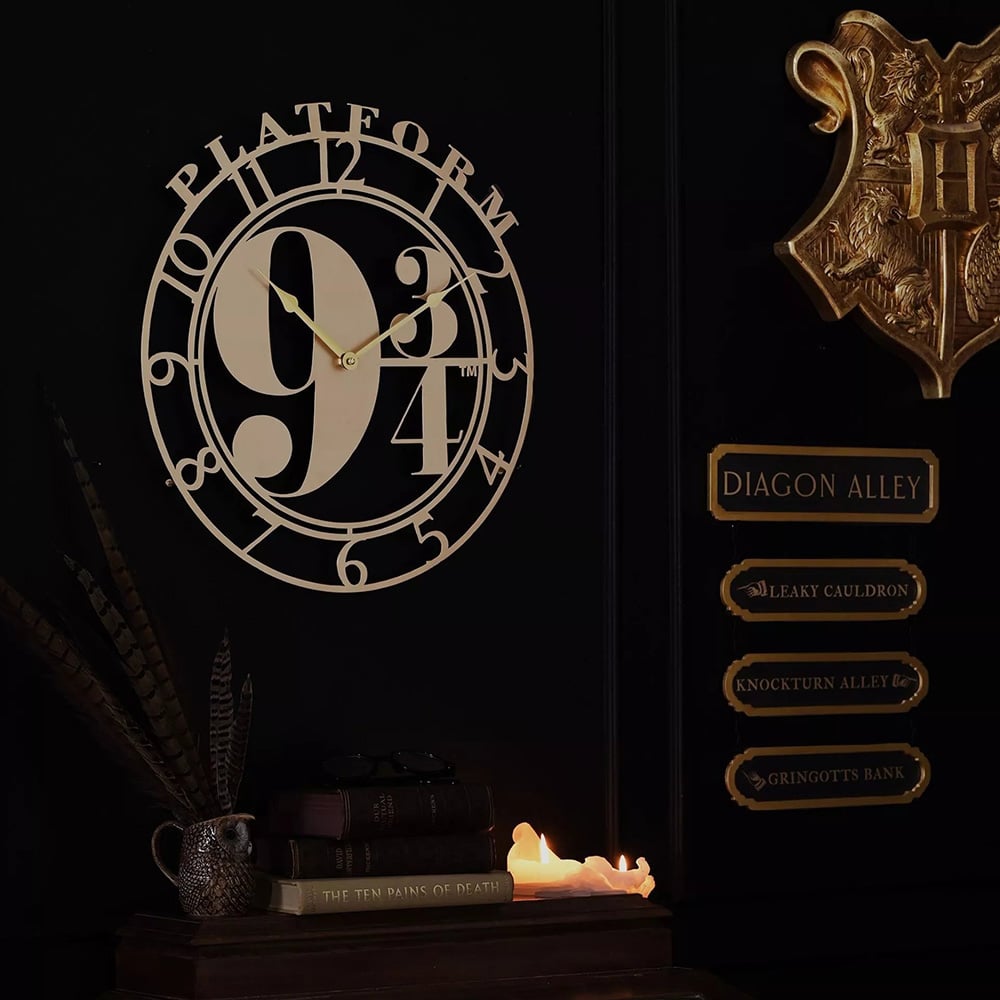 Harry Potter Alumni Platform 9 3/4 Wall Clock WB267