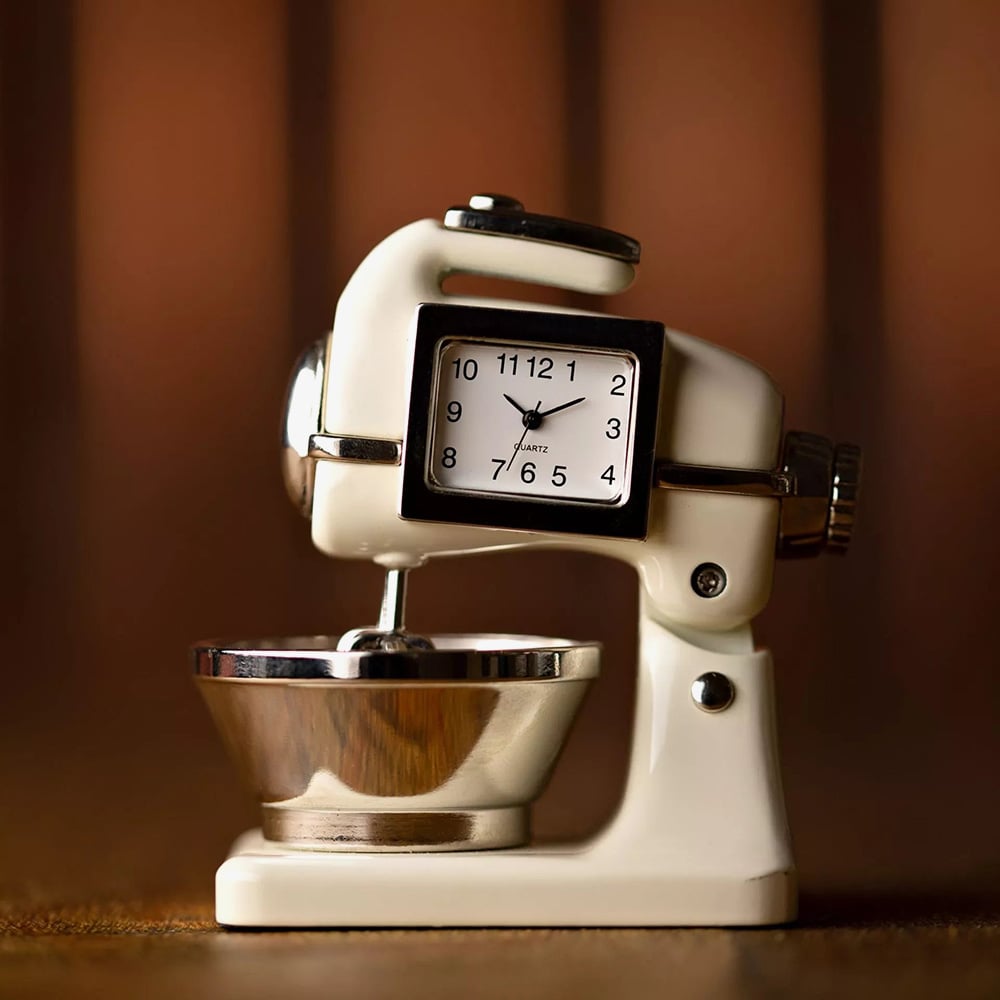 WM Widdop Miniature Food Mixer Mantel Clock 9610