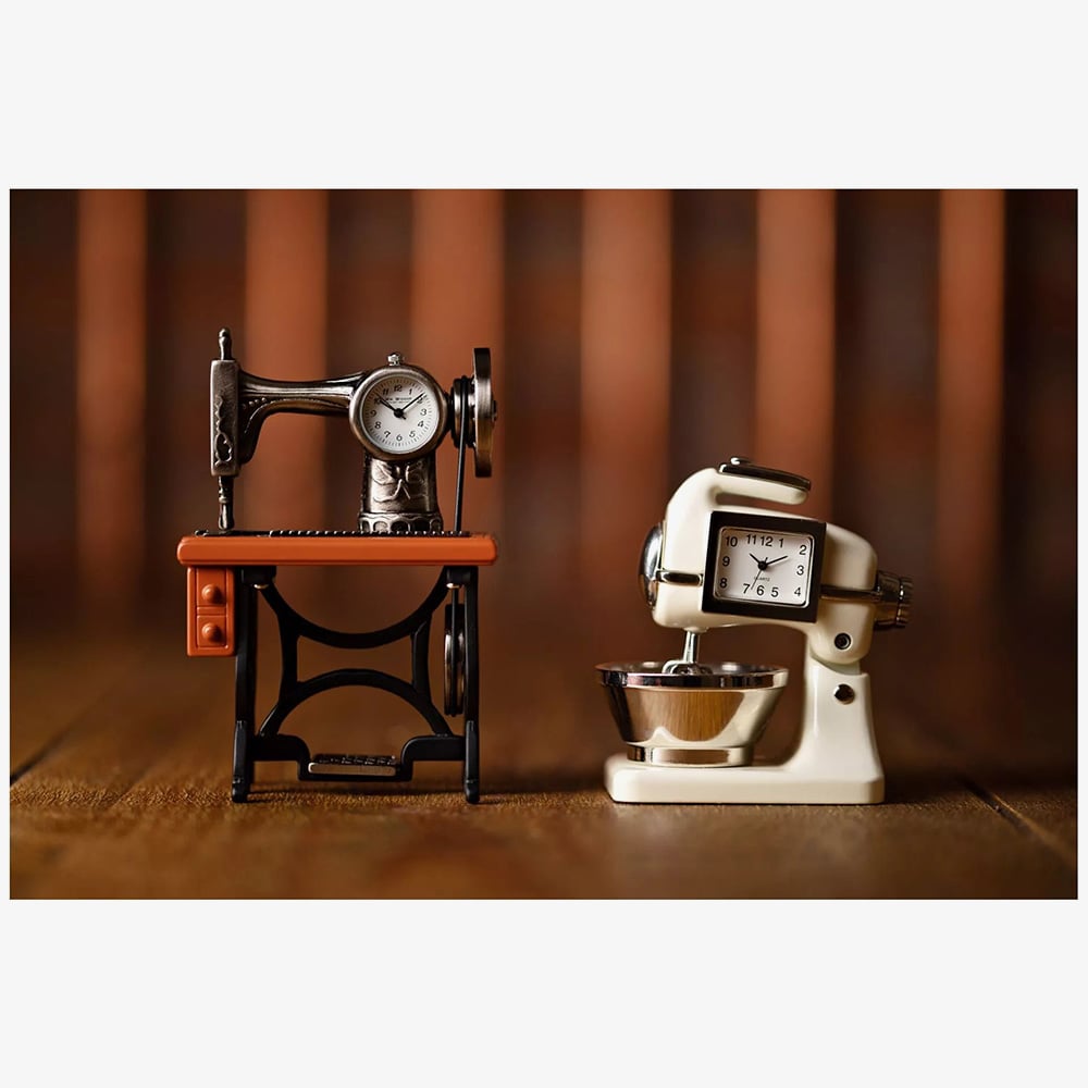 WM Widdop Miniature Food Mixer Mantel Clock 9610