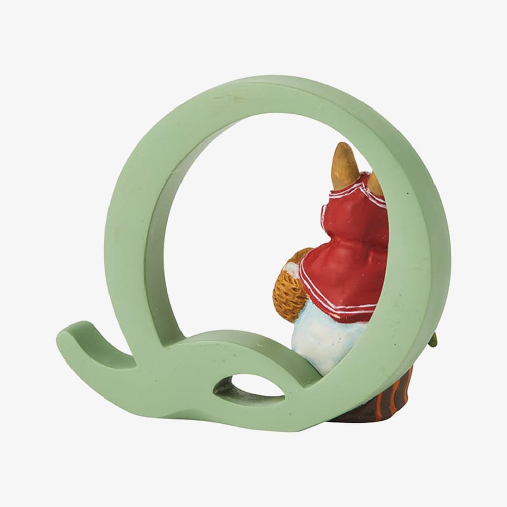 Peter Rabbit Decorative Mrs Rabbit Letter Q A5009