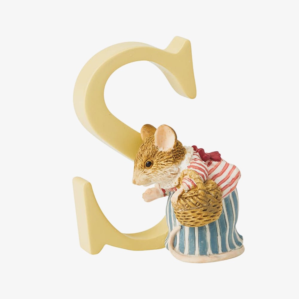 Peter Rabbit Decorative Mrs Tittlemouse Letter S A5011