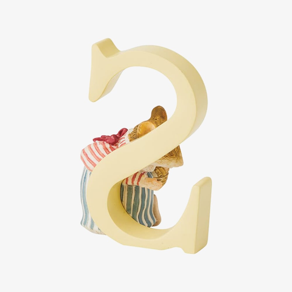 Peter Rabbit Decorative Mrs Tittlemouse Letter S A5011