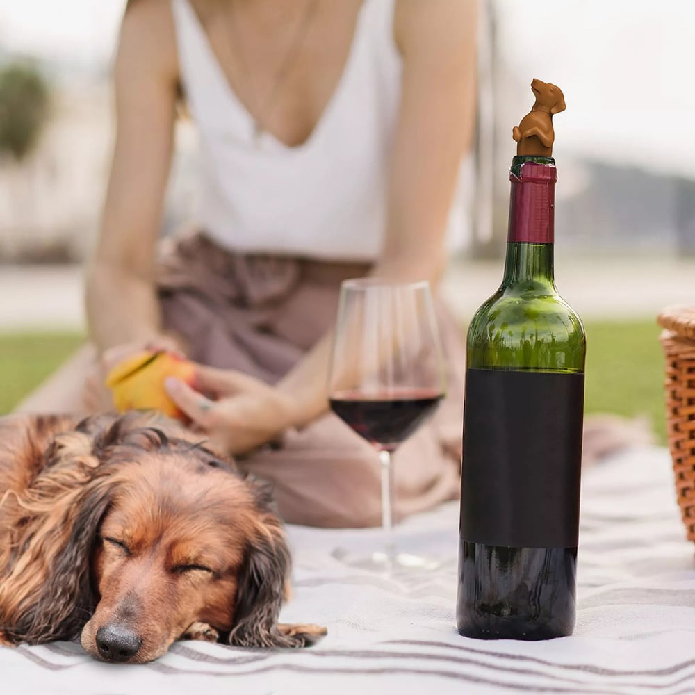 Fred Winer Dog Dachshund Bottle Stopper 5255963