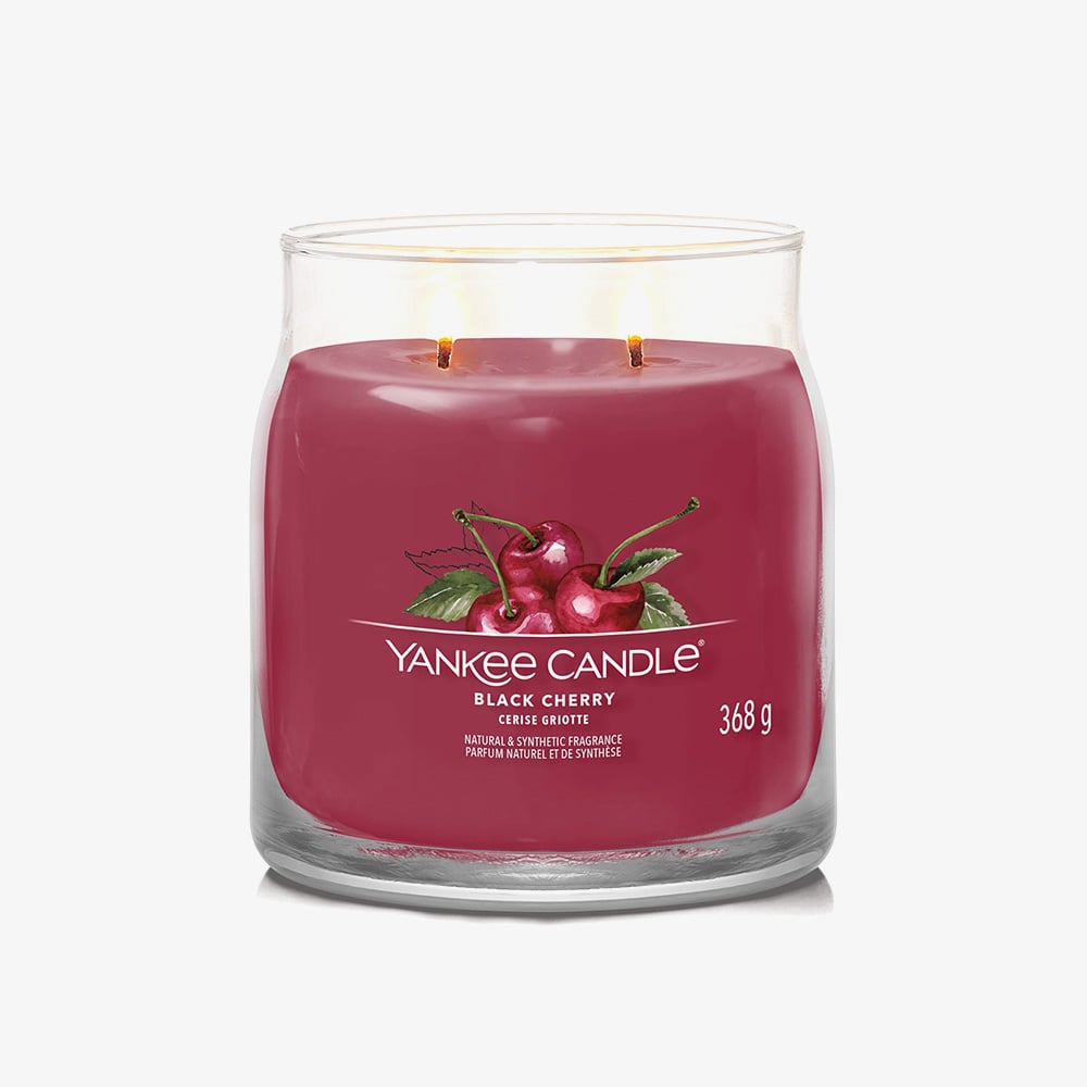 Yankee Candle Black Cherry Signature Medium Jar Candle 1701391E