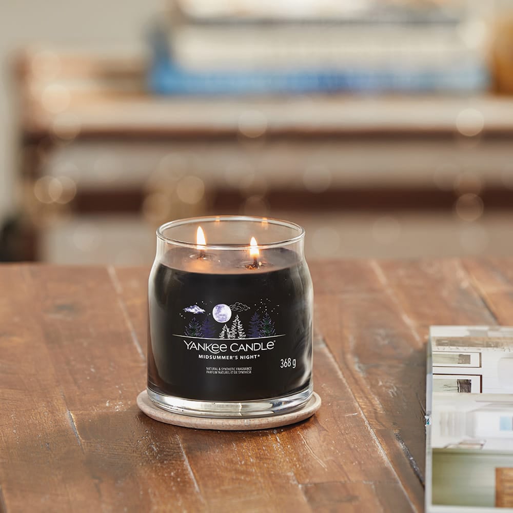 Yankee Candle Midsummers Night Signature Medium Jar Candle 1630002E
