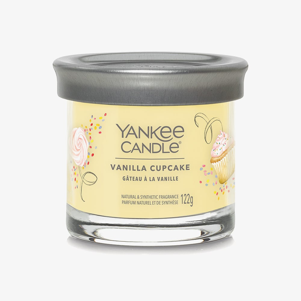 Yankee Candle Vanilla Cupcake Small Tumbler Candle 2654106E