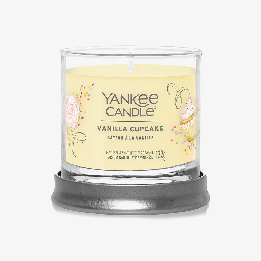Yankee Candle Vanilla Cupcake Small Tumbler Candle 2654106E