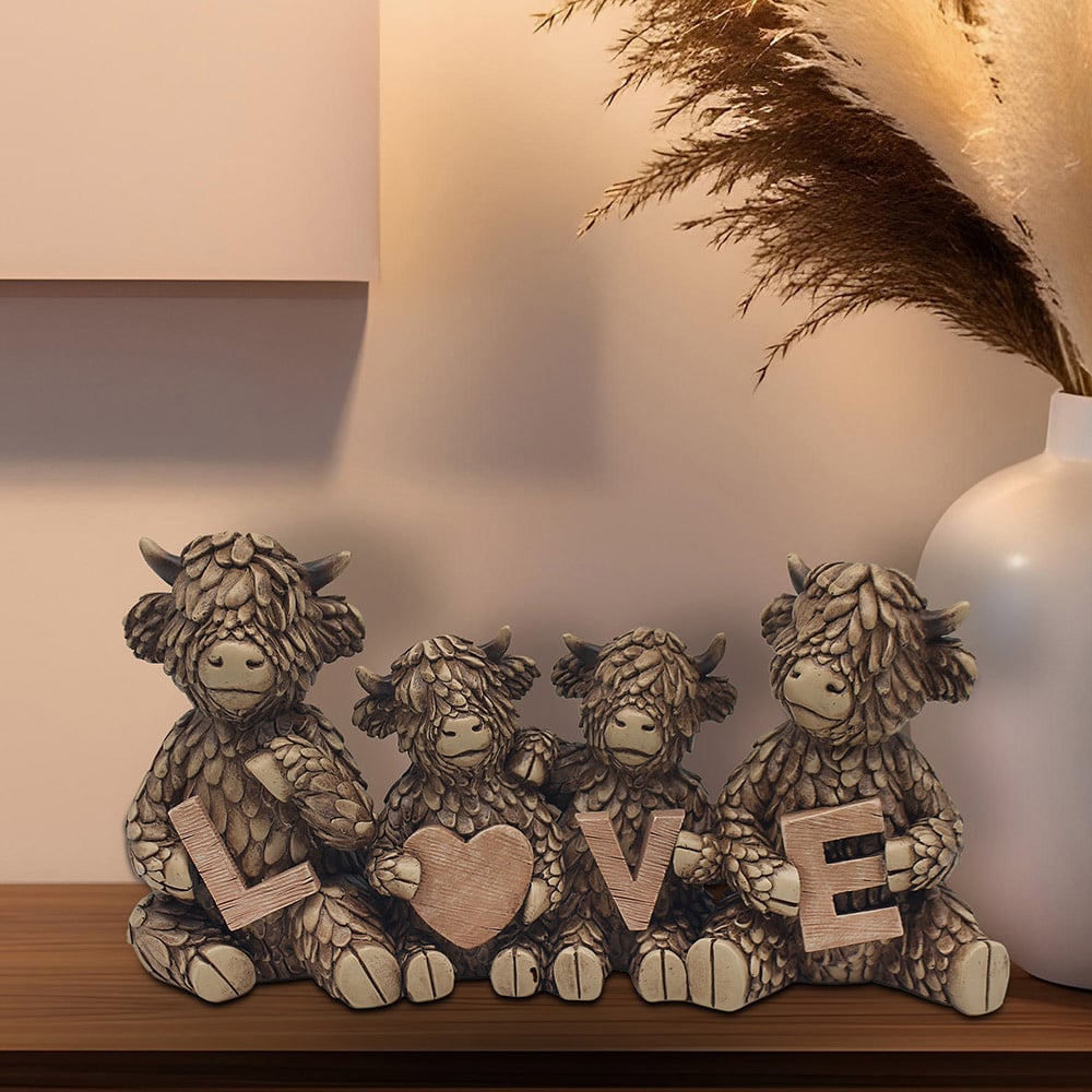 Hughie Highland Cows - Love Ornament LP74106A