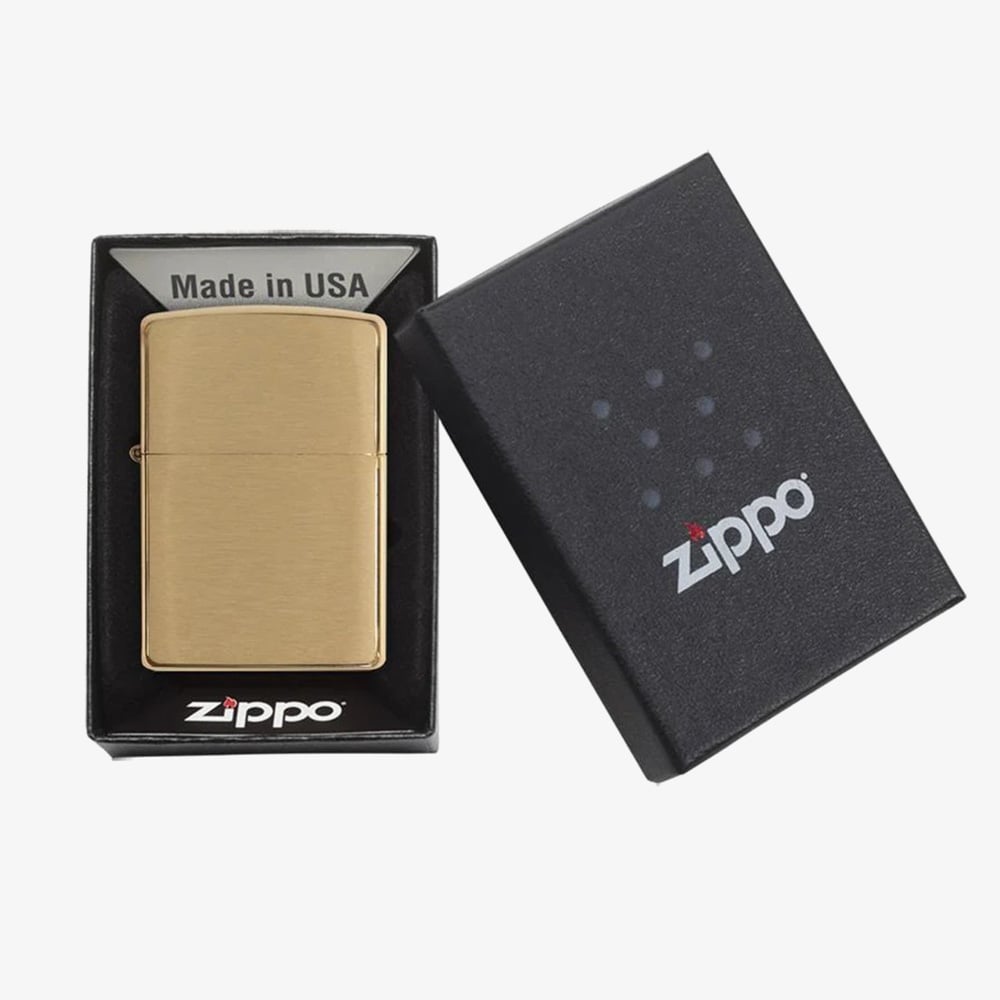 Zippo Classic Brushed Brass Lighter 204B-001189