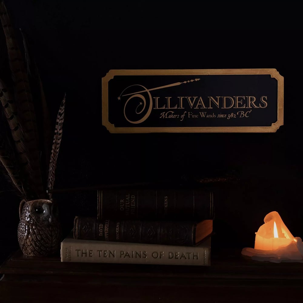 Warner Bros Harry Potter Alumni Ollivanders Shop Sign WB246