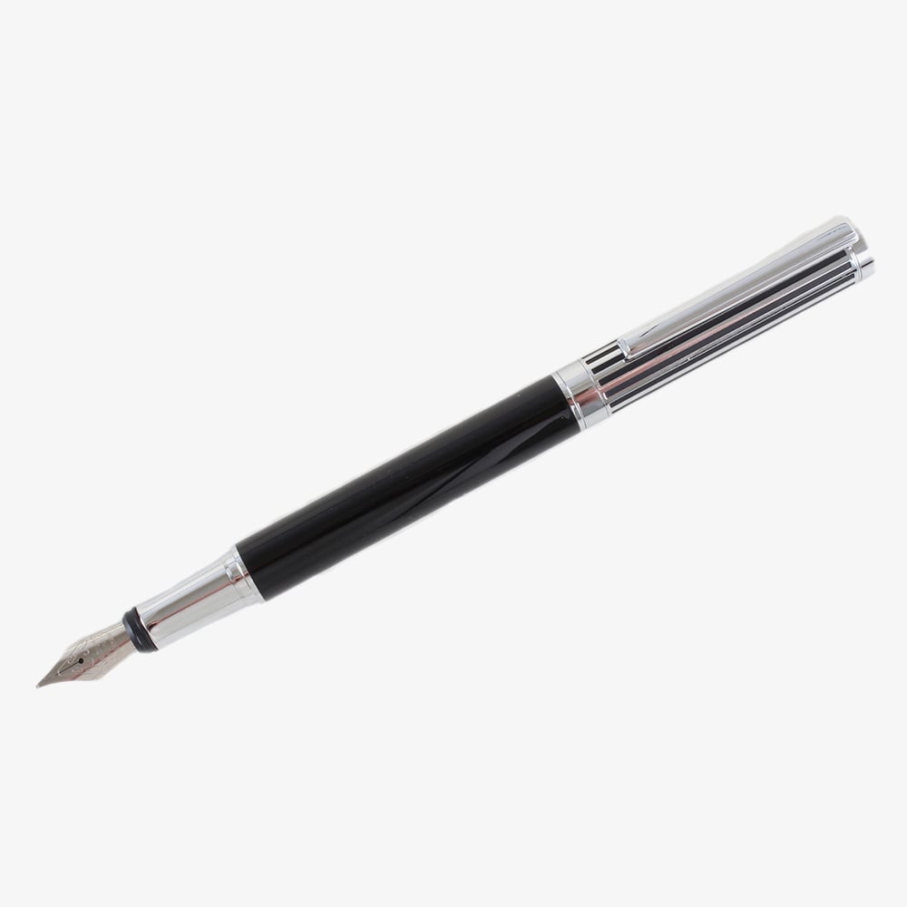 Black Lined Fountain Pen P-11