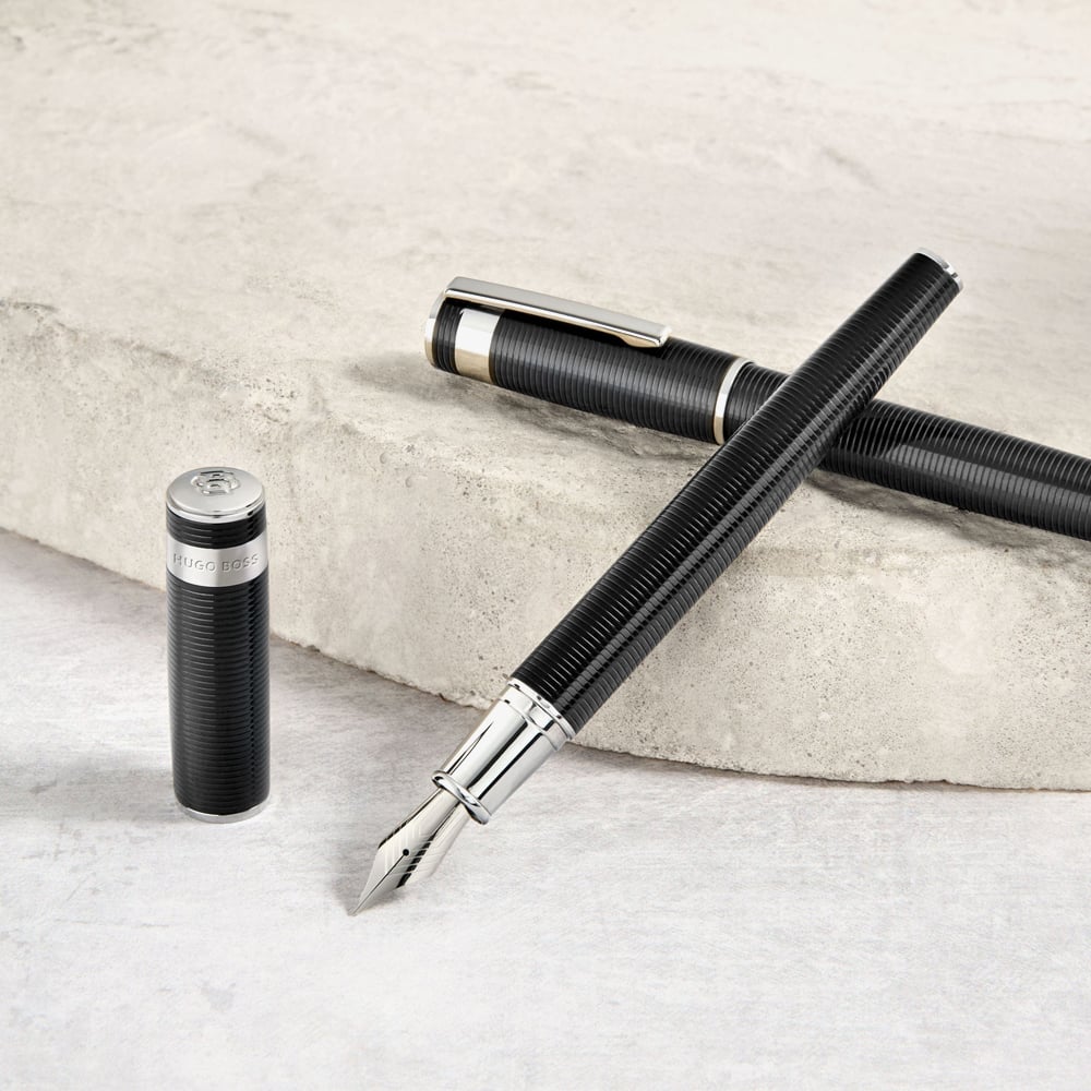 BOSS Arche Horizon Black Fountain Pen HSP6542A