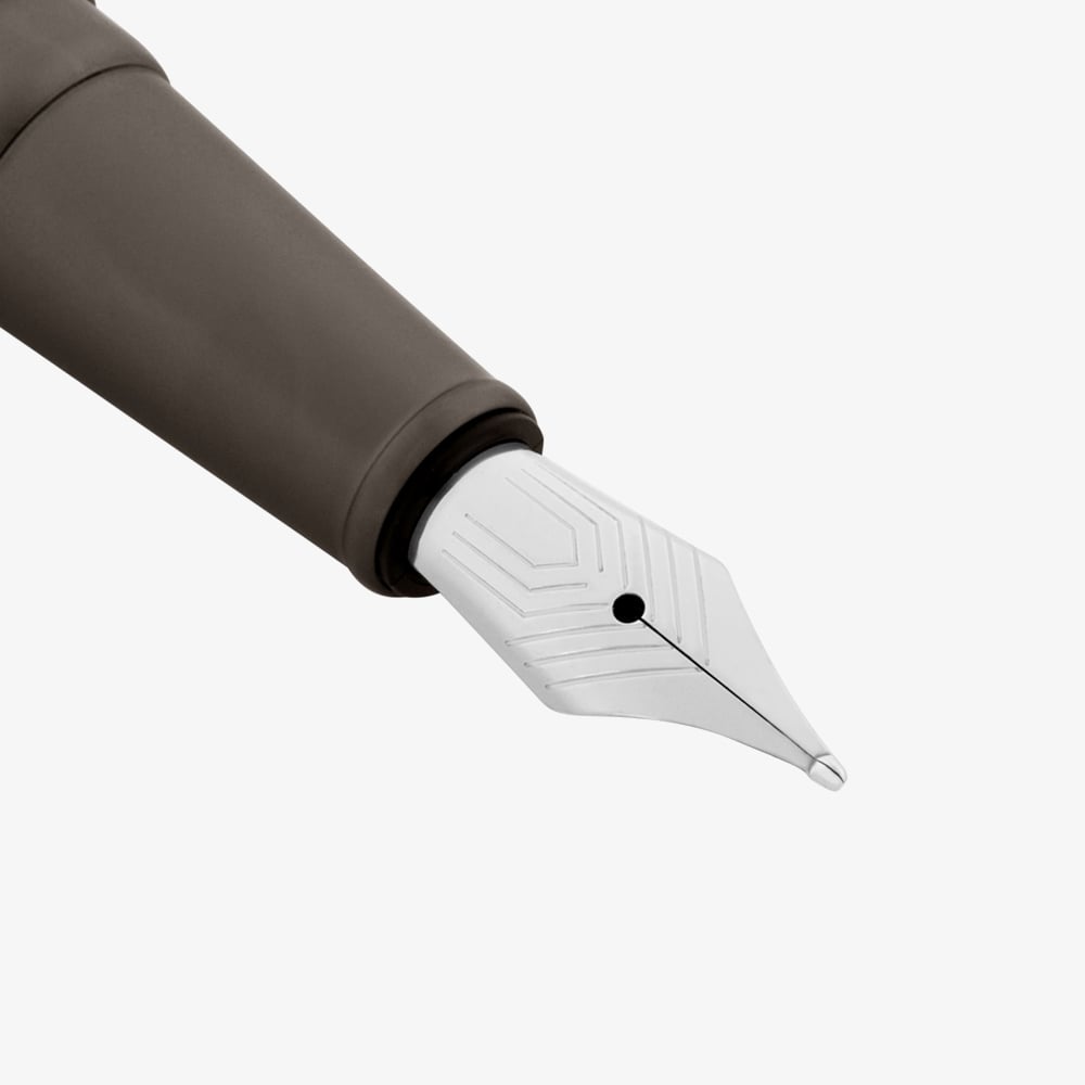 BOSS Loop Stripes Gunmetal Fountain Pen HSH6852D