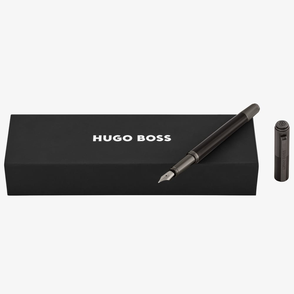 BOSS Striade Black Fountain Pen HSS6562A
