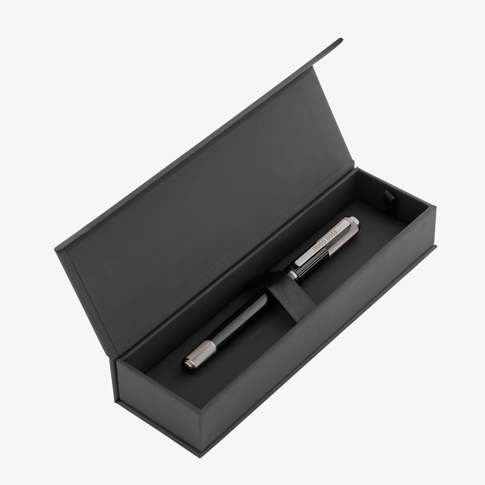 BOSS Striade Black Fountain Pen HSS6562A