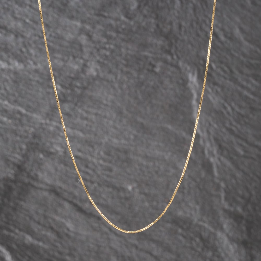 Pre-Owned 9ct Yellow Gold 16 Inch Box Chain 41011171