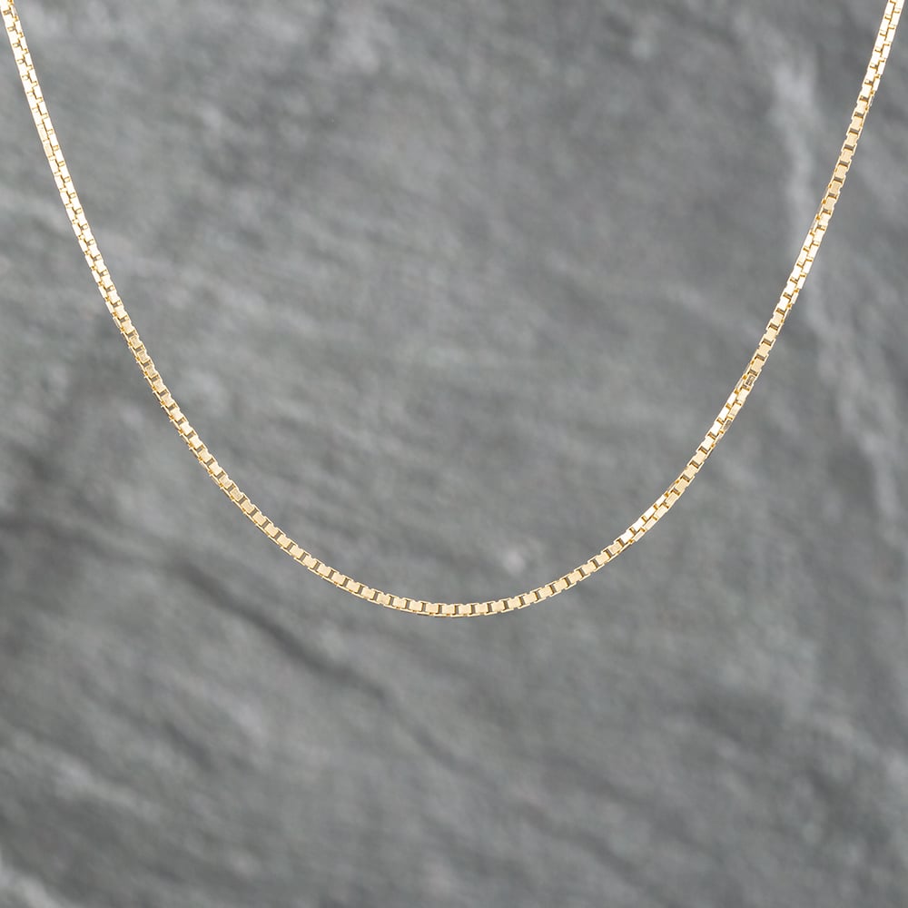 Product photograph of Pre-owned 14ct Yellow Gold 16 Inch Box Chain 41021316 from The Jewel Hut