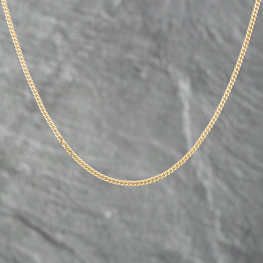 Product photograph of Pre-owned 9ct Yellow Gold 16 Inch Curb Chain 41021331 from The Jewel Hut