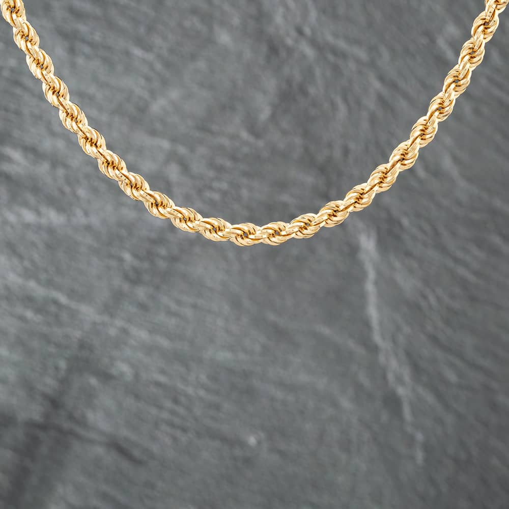 Product photograph of Pre-owned 9ct Yellow Gold 15 Inch Rope Chain 41041287 from The Jewel Hut