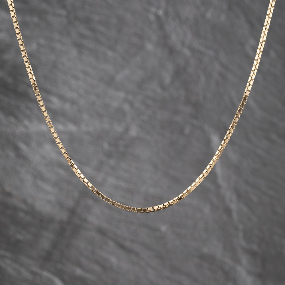 Pre-Owned 9ct Yellow Gold 18 Inch Box Chain 41041920