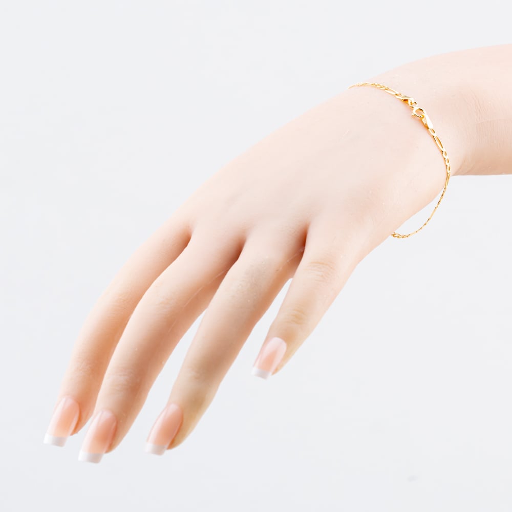 Pre-Owned 9ct Yellow Gold 7 Inch Figaro Chain Bracelet 41051118