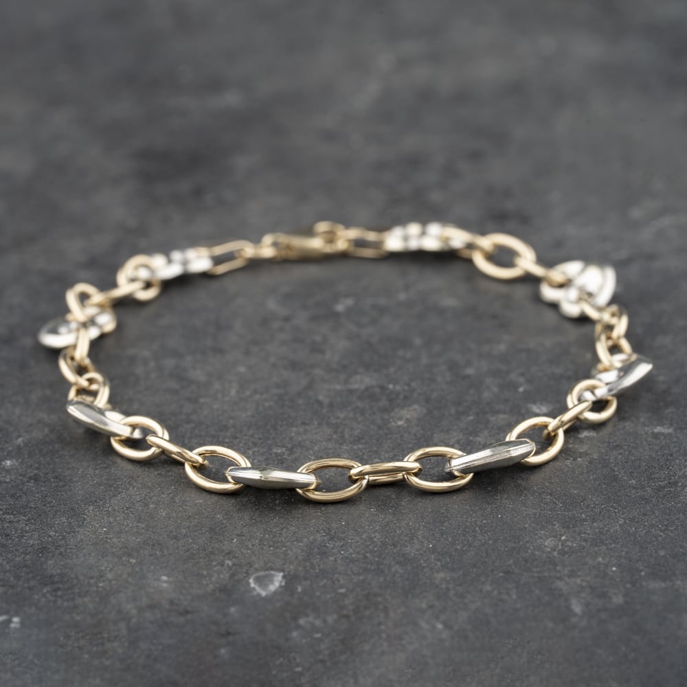 Pre-Owned 9ct Two Colour Gold Heart 7.5 Inch Anchor Chain Bracelet 41061264