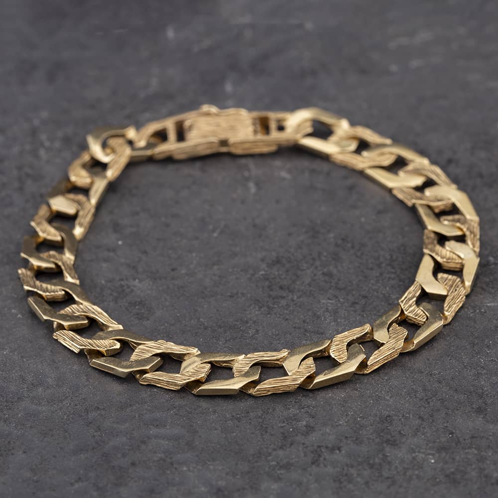 Product photograph of Pre-owned 9ct Yellow Gold 8 5 Inch Curb Chain Bracelet 41081132 from The Jewel Hut