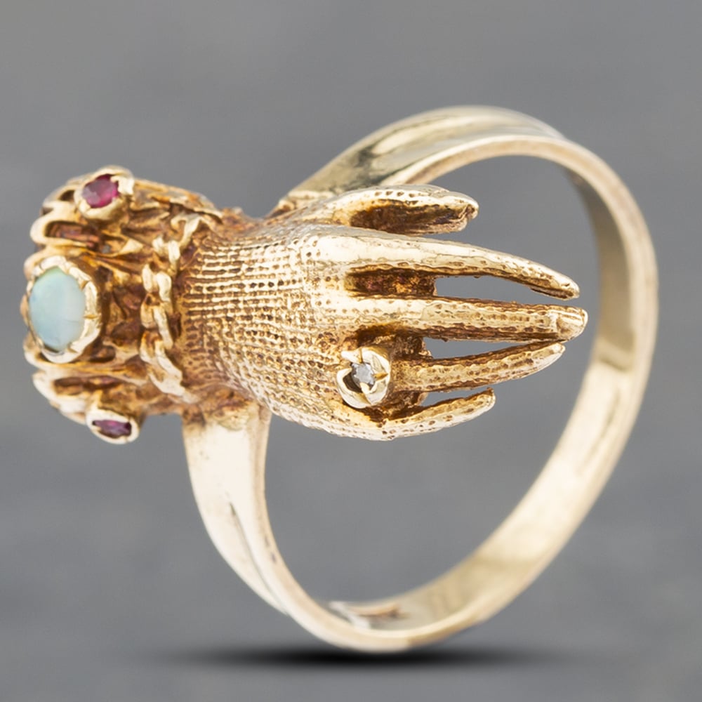Product photograph of Pre-owned 9ct Yellow Gold Garnet Amp Opal Hand Ring 41102558 from The Jewel Hut
