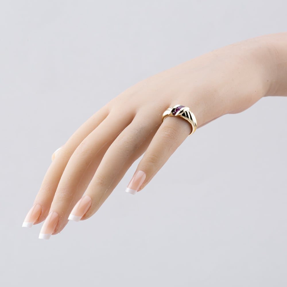 Pre-Owned 14ct Yellow Gold Ruby Twist Shoulders Design Five Stone Ring 41102784