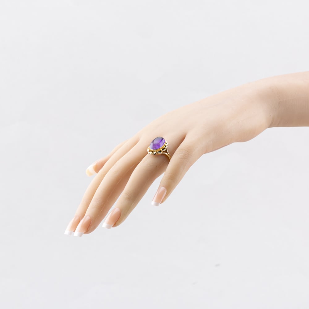 Pre-Owned 9ct Yellow Gold Amethyst Cabachon Dress Ring 41103287