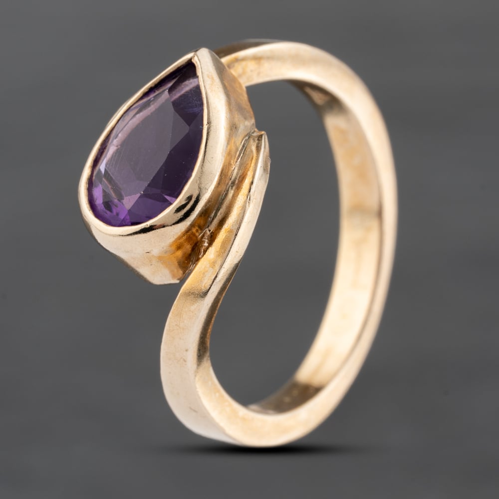 Click to view product details and reviews for Pre Owned 9ct Yellow Gold Amethyst Dress Ring 41103572.