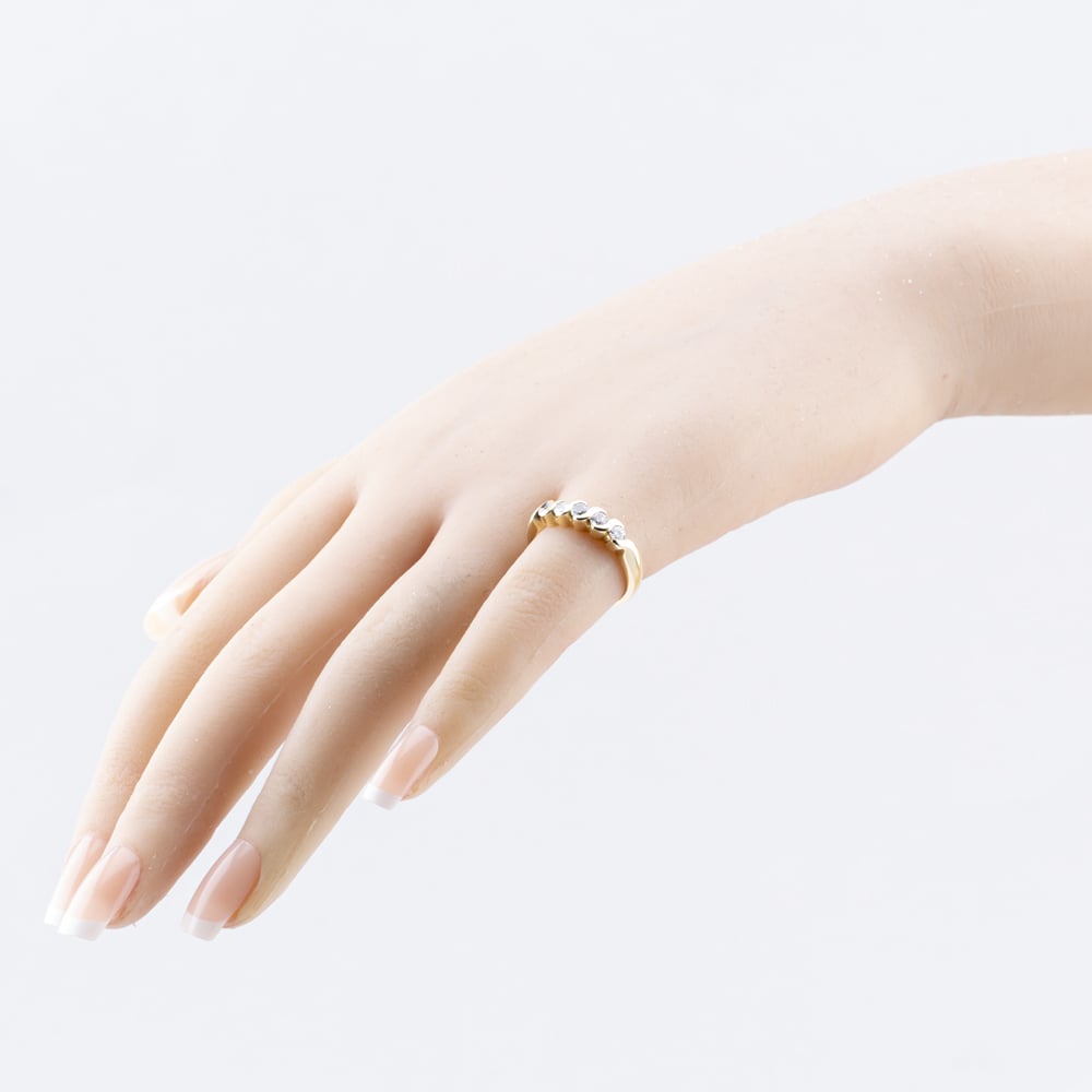 Pre-Owned 9ct Yellow Gold Cubic Zirconia Half Eternity Ring 41103702