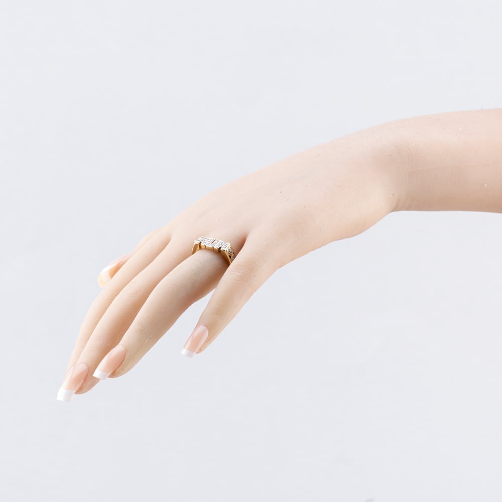 Pre-Owned 9ct Yellow Gold Cubic Zirconia Mum Signet Ring 41103765