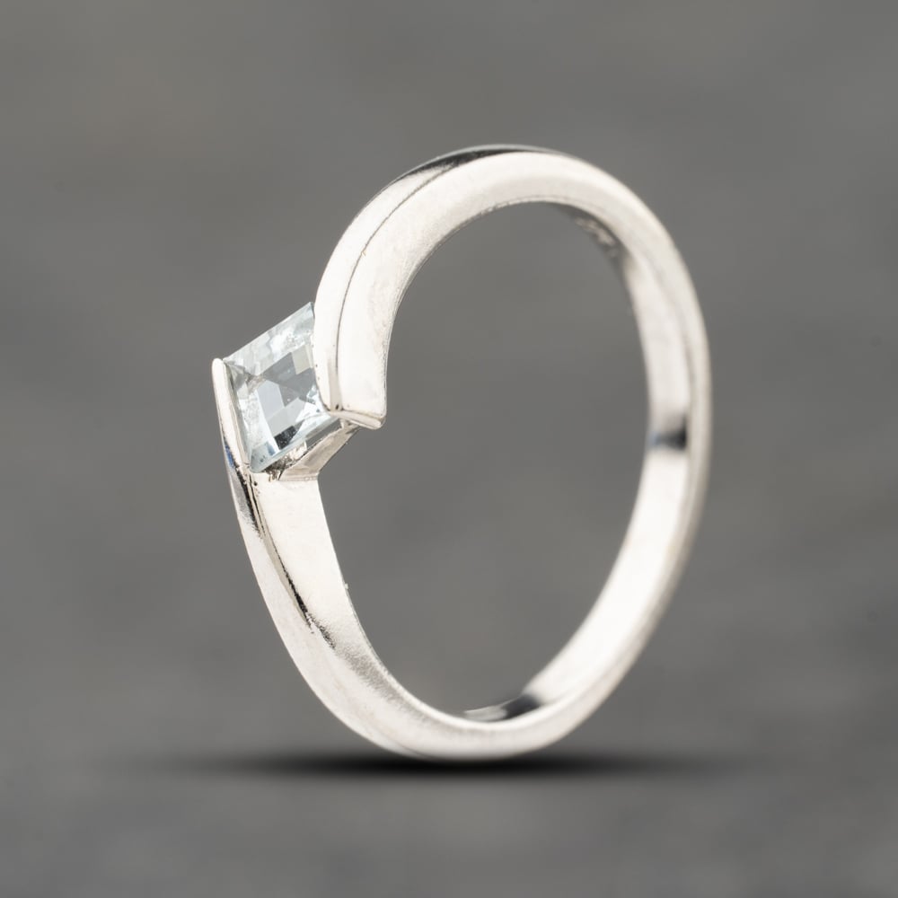 Pre-Owned 9ct White Gold Aquamarine Square Cut Dress Ring 41104166