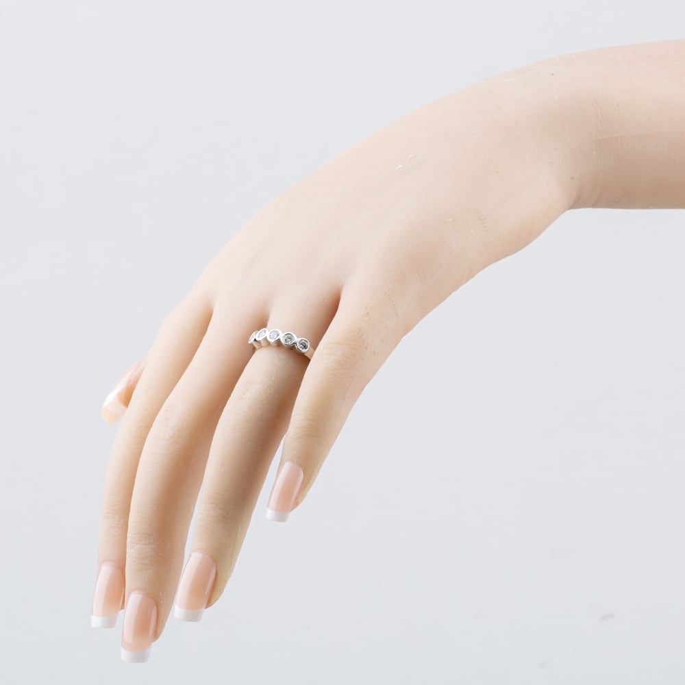 Pre-Owned 9ct White Gold Cubic Zirconia Rubover Set Five Stone Ring 41104210