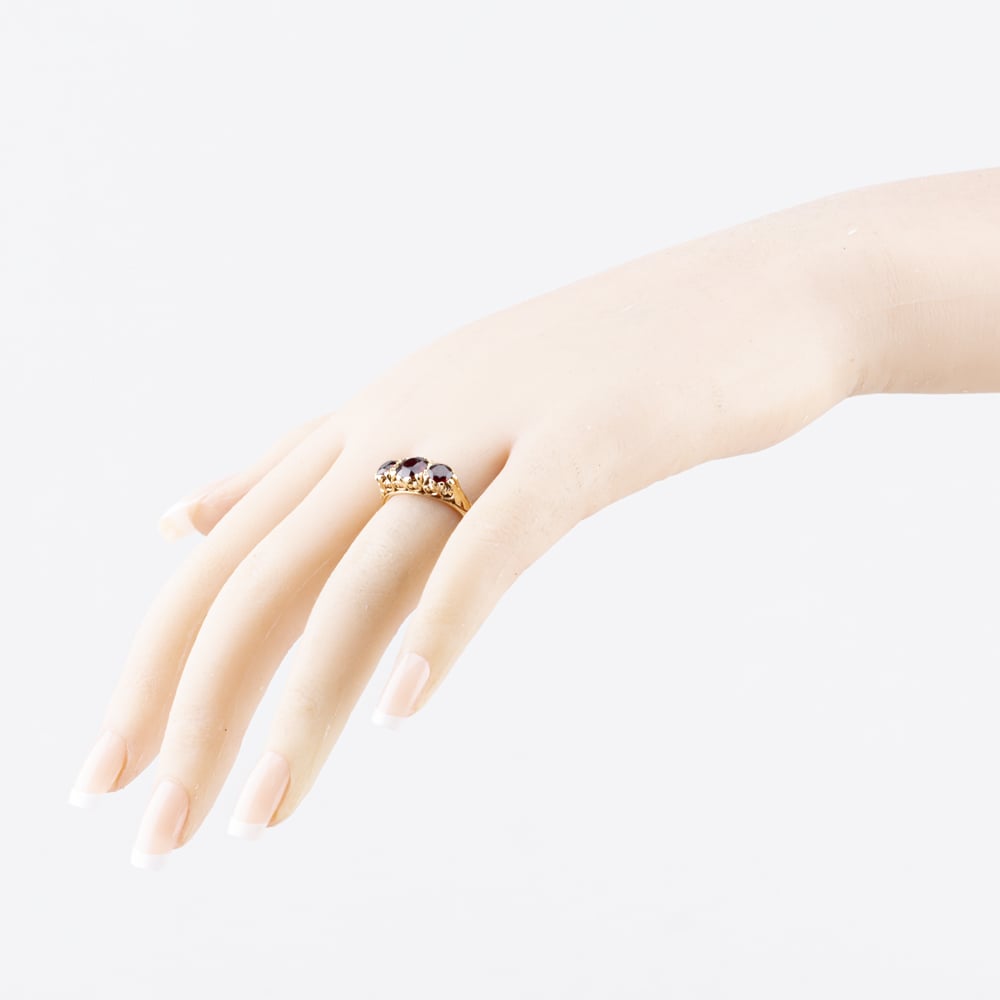 Pre-Owned 9ct Yellow Gold Garnet Three Stone Ring 41104420
