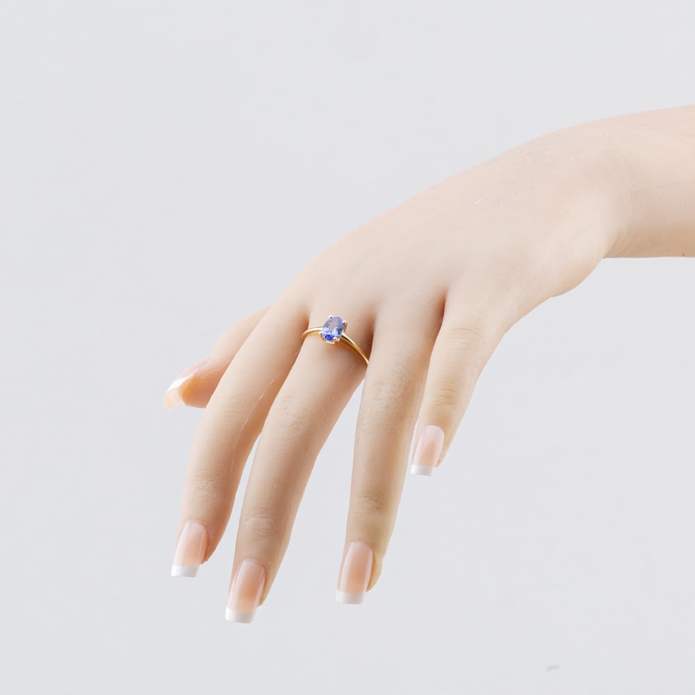 Pre-Owned 9ct Yellow Gold Tanzanite Oval Dress Ring 41104724