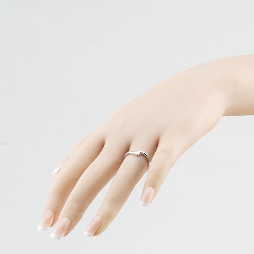 Pre-Owned 9ct White Gold Half Wishbone Twist Ring 41104764
