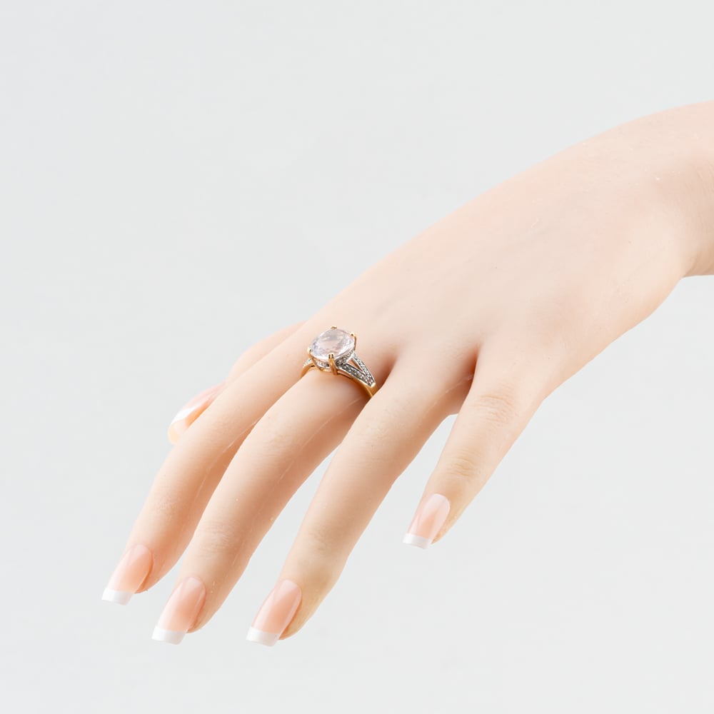 Pre-Owned 9ct Yellow Gold Rose Quartz & White Zircon Large Oval Dress Ring 41104812