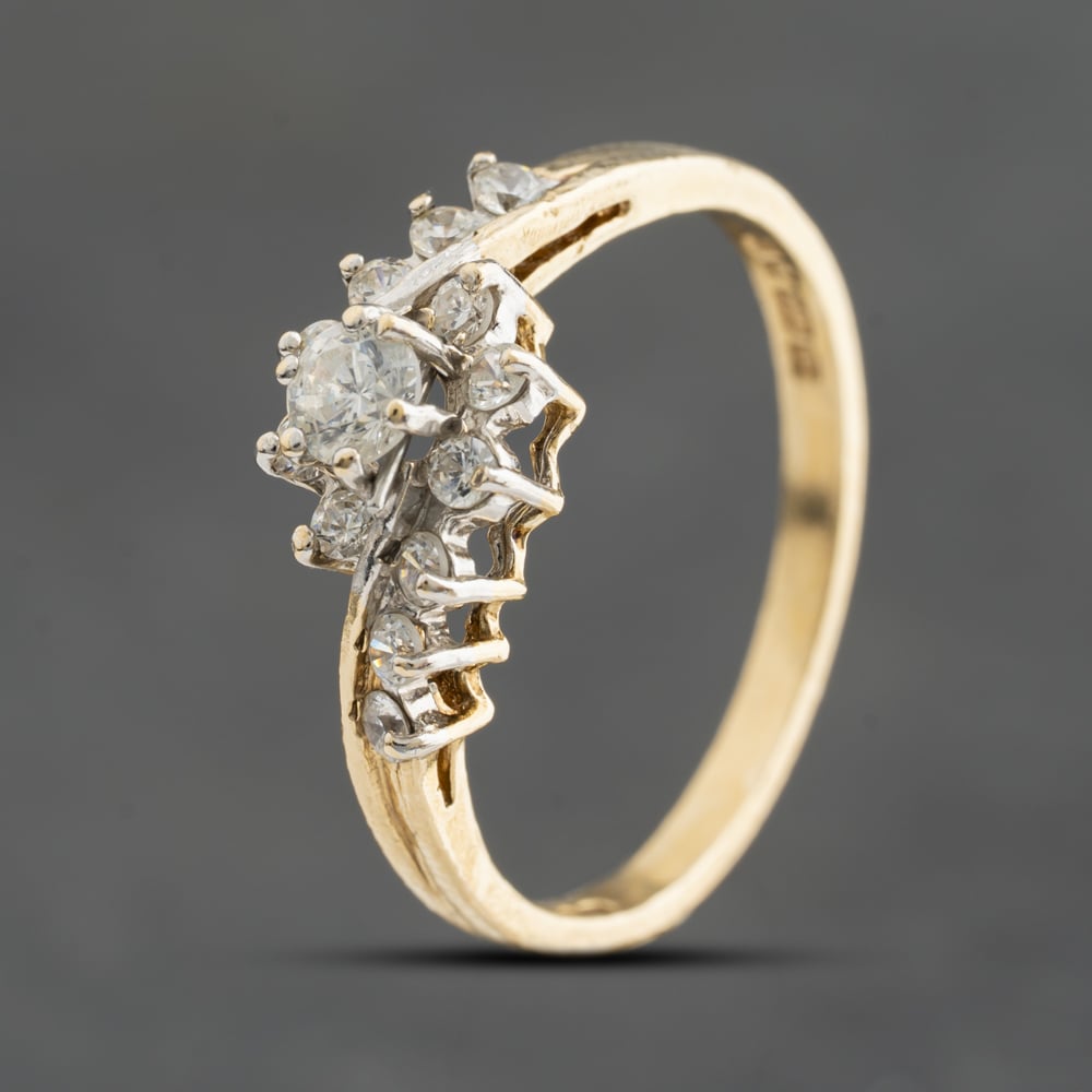 Pre-Owned 9ct Yellow Gold Cubic Zirconia Twist Cluster Ring 41104826