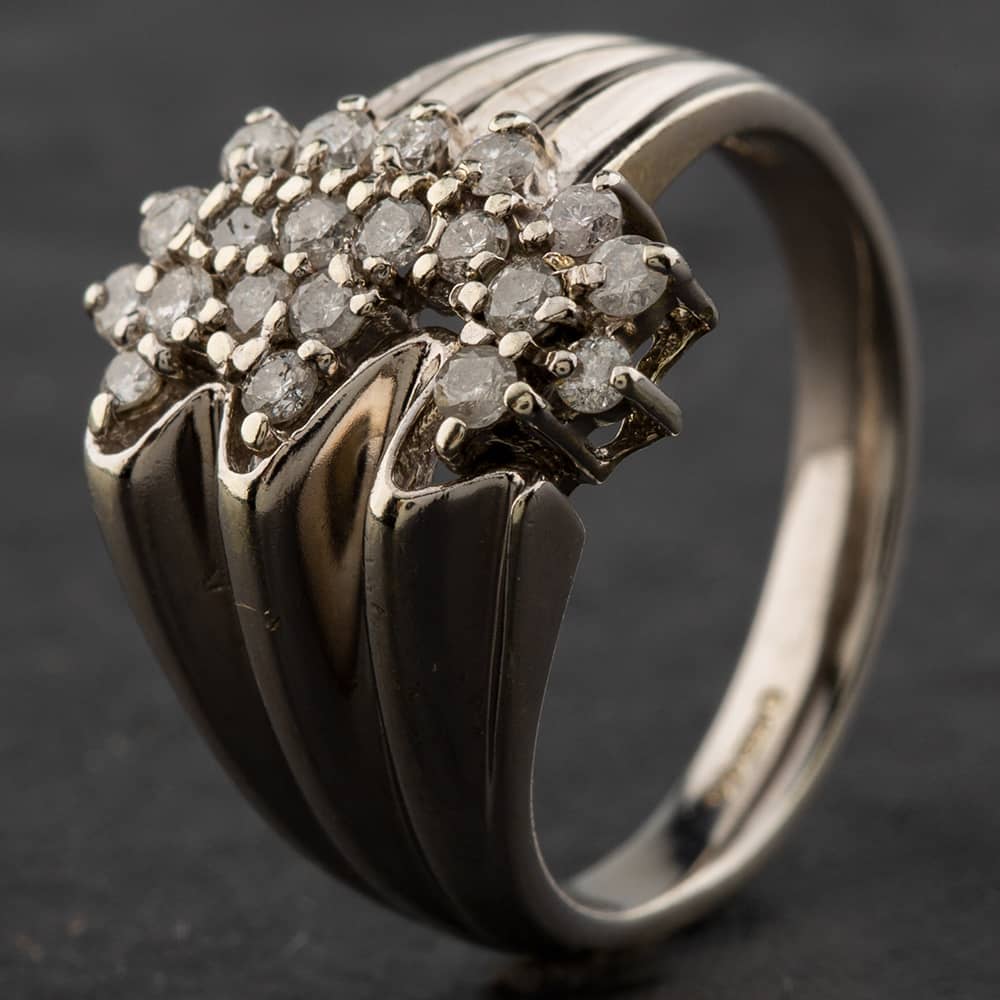 Product photograph of Pre-owned 9ct White Gold 0 50ct Brilliant Cut Diamond Spray Cluster Ring 4112046 from The Jewel Hut