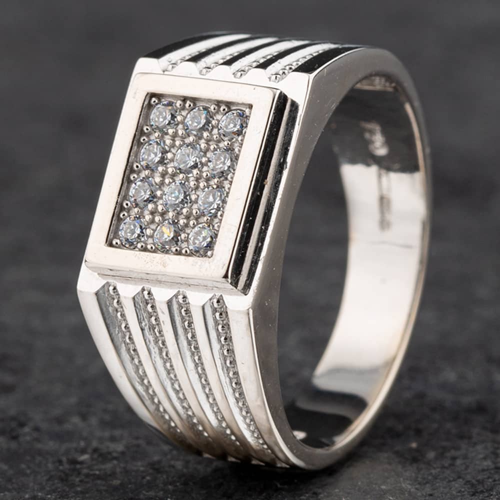 Pre-Owned 18ct White Gold Diamond Oblong 12 Stone Cluster Ring 41
