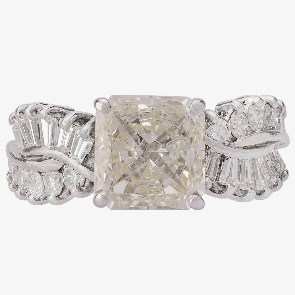 Pre-Owned 18ct White Gold Radiant Cut 2.65ct Diamond Ring 4112437